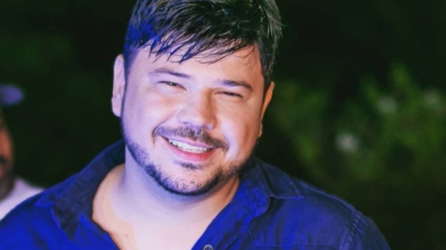 Pais Em Luto Amado Cantor Sertanejo Giovanne, Achado Morto dentro de Carro