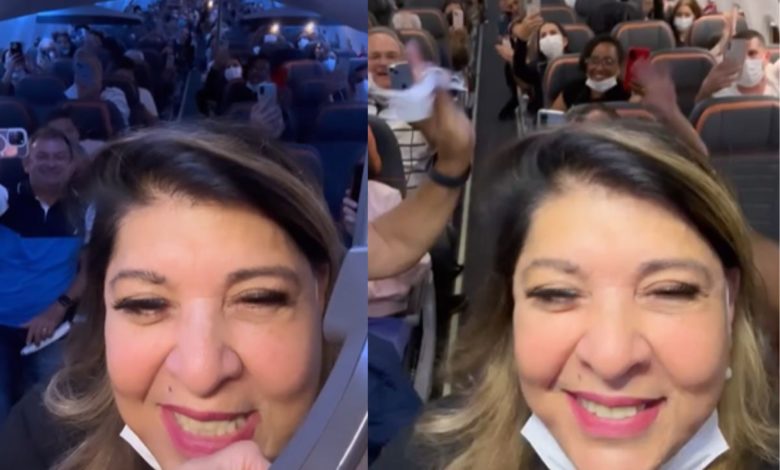 Roberta Miranda é reconhecida por passageiros e canta em avião