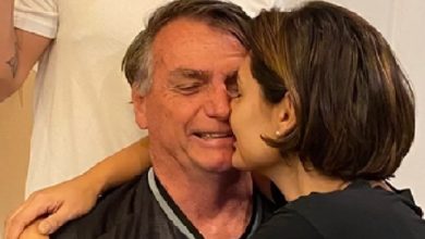 Com direito a beijo na boca, Michelle Bolsonaro surge em momento íntimo com Jair Bolsonaro em passeio nos EUA