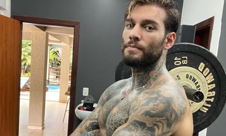 Lucas Lucco é flagrado com nome do funk após suposto affair gay