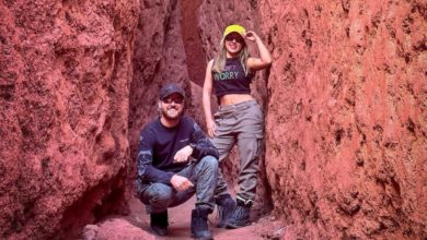 Zé Neto e Natália Toscano viajam pelo deserto e encantam. Fotos!