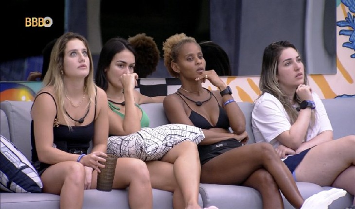 BBB23 – Produção manda meninas arrumarem as malas, ‘expulsa’ todas do quarto e web reage: ‘Adeus’