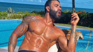 Gusttavo Lima quebra a internet com foto ousada de sunga