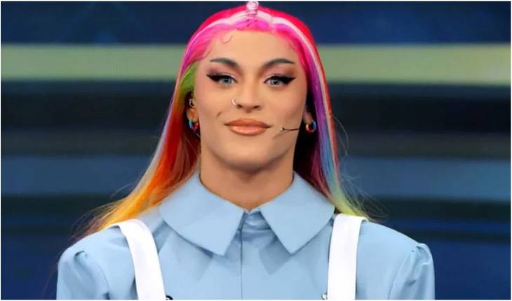 Pabllo Vittar sensualiza na web, agita os fãs e detalhe chama a atenção: ‘As curvas do desejo’