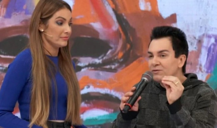 Regis Danese emociona ao compartilhar doença da filha no programa Encontro