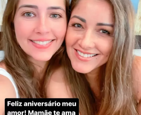 Aos 48 anos, Nana Gouvea surpreende ao postar foto rara ao lado da filha caçula, de 30