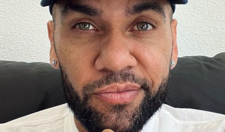 Daniel Alves completa 5 meses na cadeia tratado com tolerância zero e se defende: ‘estou dizendo a verdade’