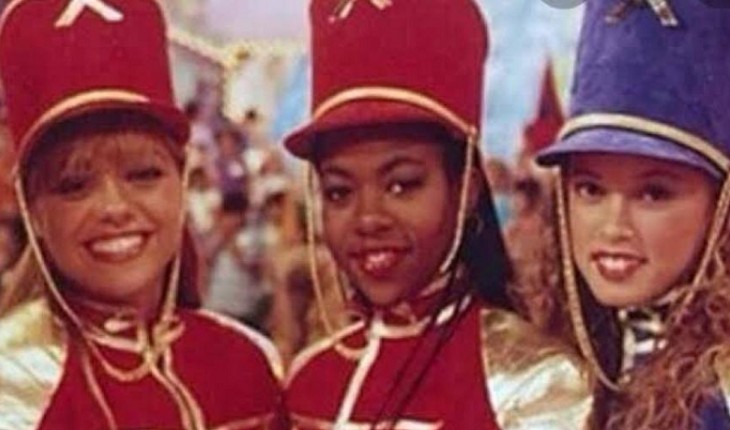 Lembra dela? Veja como está atualmente a única paquita negra da Xuxa