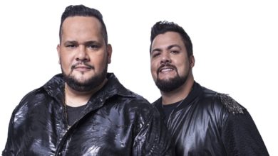 Zé Ricardo e Thiago lançam o single “Tá Vendo Essa Pinga”