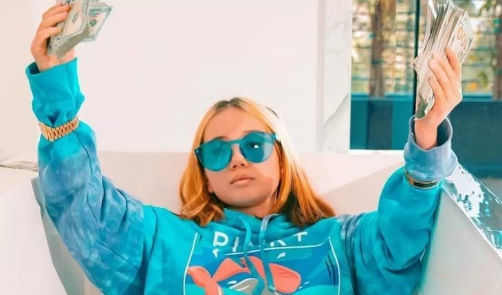 Influencer digital dada como morta no Instagram revela verdade sobre seu suposto falecimento