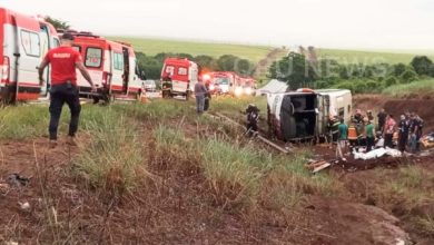 Ônibus tomba e mata 9 passageiros, todos de Monte Alto 