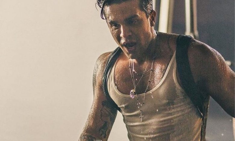 Luan Santana faz sucesso com fotos sensuais e leva fãs à loucura