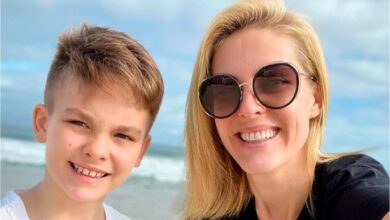 Ana Hickmann sai de casa com o filho para curtir o réveillon em resort e valor da diária assusta