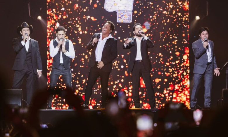 “Amigos” emocionam o Allianz Parque em noite de despedida