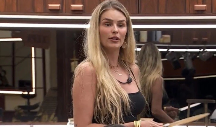 Após comentários maldosos, Yasmin Brunet promete se vingar de brothers quando deixar o BBB24: ‘Vou arregaçar’