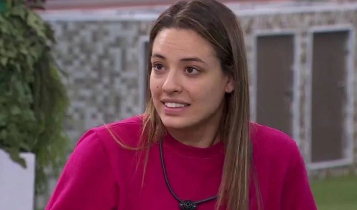 BBB24 – Beatriz revela triste motivo para fazer necessidades de cócoras: ‘fazia na sacola ou no meio do mato’