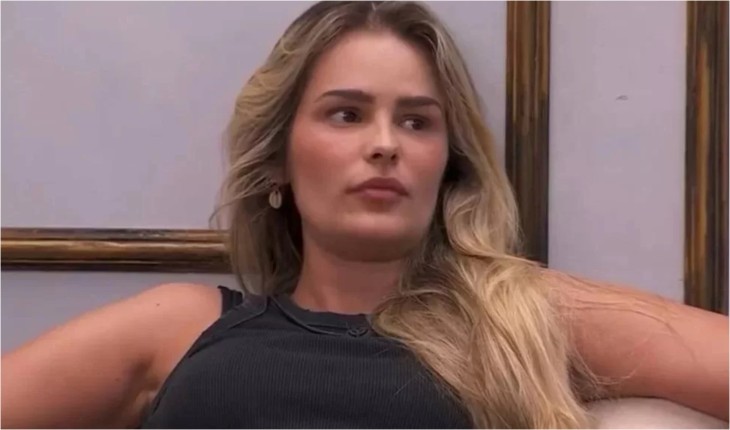 No BBB24, Yasmin diz que espíritos puxaram o pé dela e que tinha um velho atrás da porta