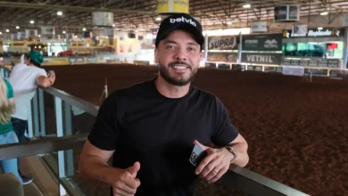 Wesley Safadão marca presença em evento de Três Tambores